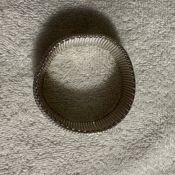 Mesh silver costume jewelry bracelet (7cm diameter, 2.5cm band width) - Picture 3 of 3